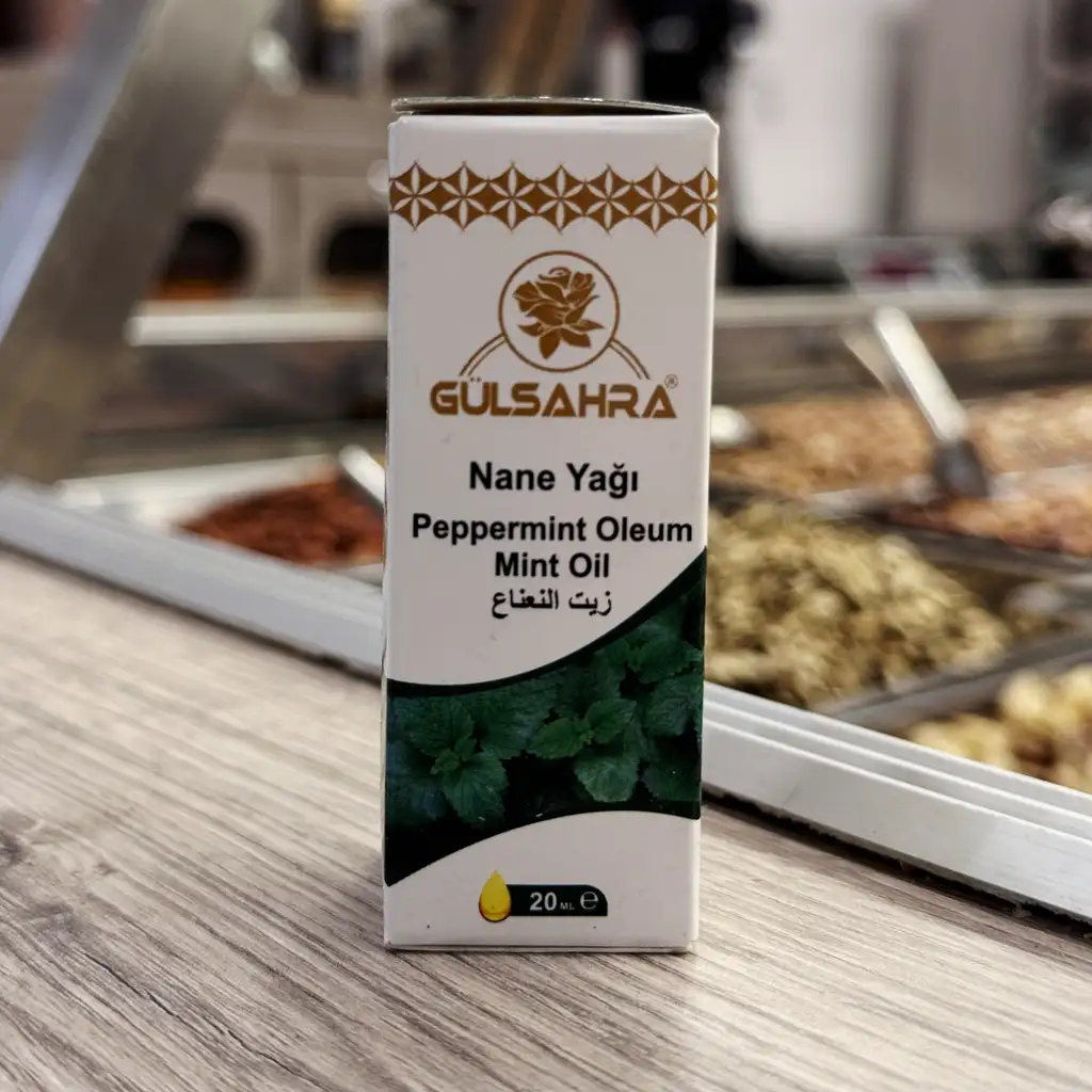 Uppfriskande pepparmyntsolja från Gulsahra hos JozoLoz